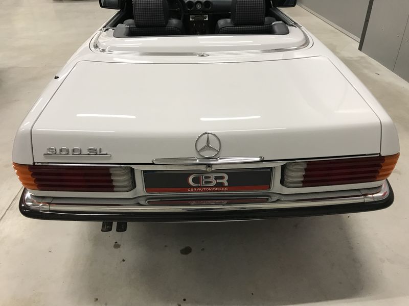 Mercedes 300 SL 6cyl 3.0L BVM5